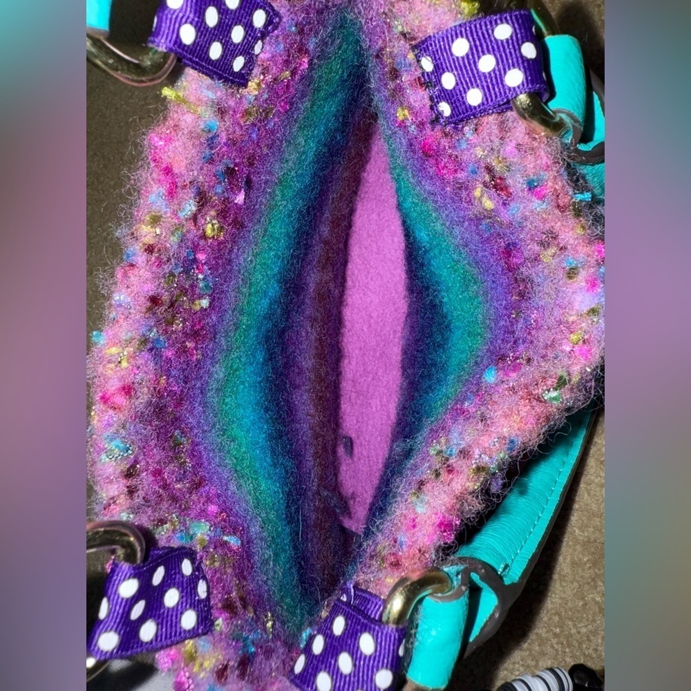 Women's Handcrafted Felted Purse - Picture 4 of 5
